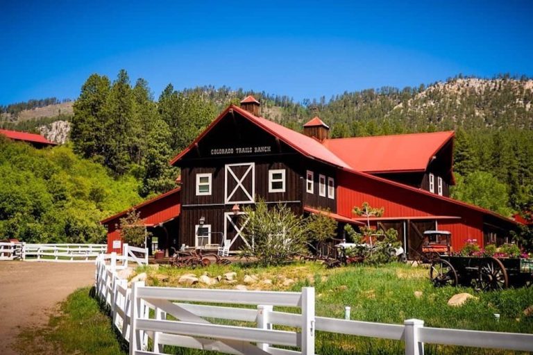 Traditional Guest Ranches ~ a curated list | GuestRanches.com