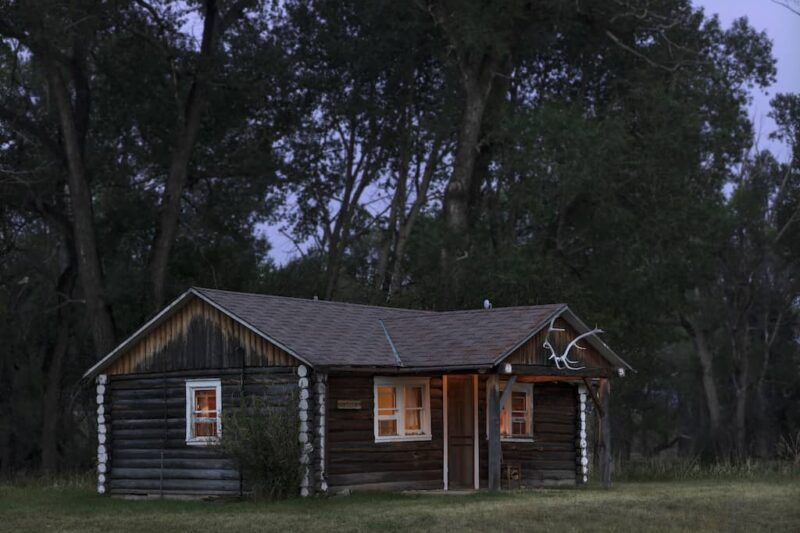 Circle Bar Guest Ranch - Cabin