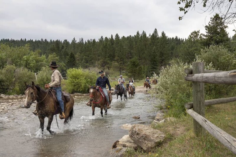 Circle Bar Guest Ranch - Horseback